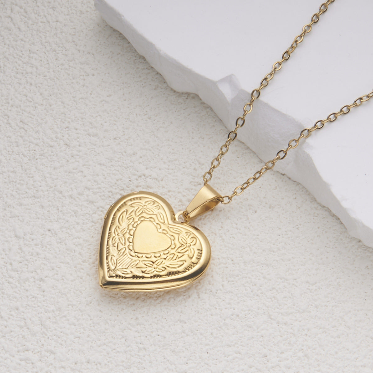 Women Openable Heart Locket Pendant Necklace, Memory Photo Keep‑Sake Clavicle Chain Jewelry