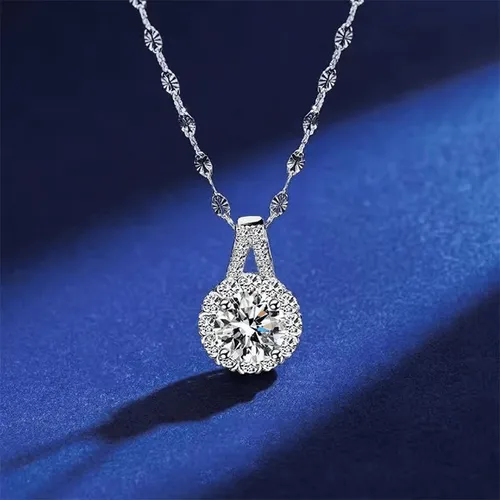 Delicate Sunflower Moissanite Necklace, Light Luxury Diamond Clavicle Chain For Ladies