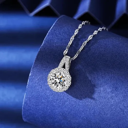 Delicate Sunflower Moissanite Necklace, Light Luxury Diamond Clavicle Chain For Ladies